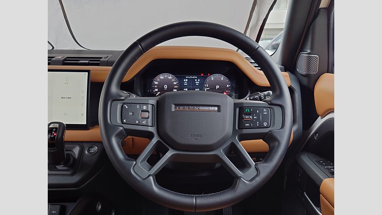 2024 認定中古車 Land Rover Defender 110 フジホワイト D300 AWD（AT） X-DYNAMIC HSE