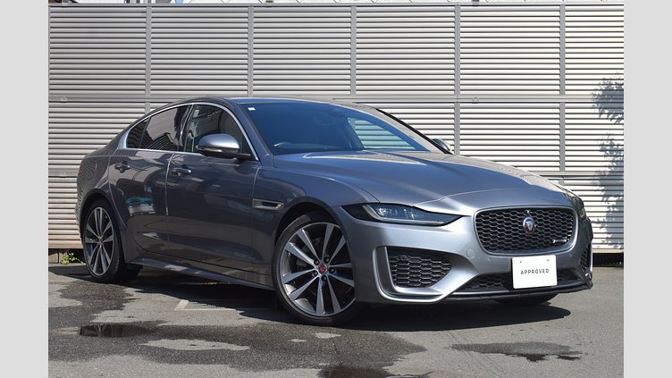 2021 認定中古車 Jaguar XE アイガーグレー D200 AWD（オートマチック）MHEV 4 door Saloon R-DYNAMIC S