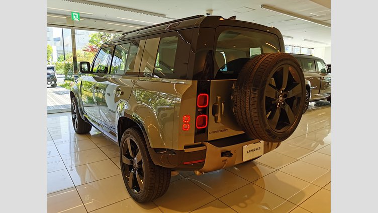2025 認定中古車 Land Rover Defender 110 パンゲアグリーン D350 ディーゼルマイルドハイブリッド X-Dynamic HSE