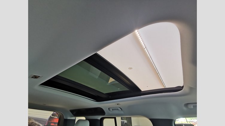 2025 認定中古車 Land Rover Defender 110 パンゲアグリーン D350 ディーゼルマイルドハイブリッド X-Dynamic HSE