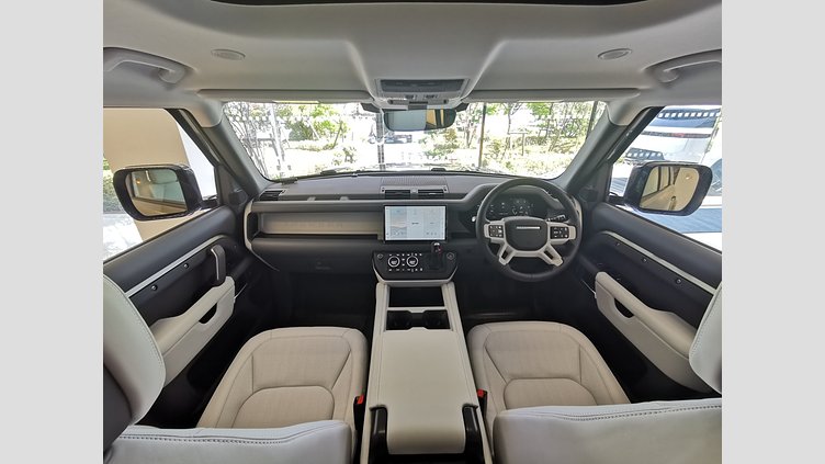 2025 認定中古車 Land Rover Defender 110 パンゲアグリーン D350 ディーゼルマイルドハイブリッド X-Dynamic HSE