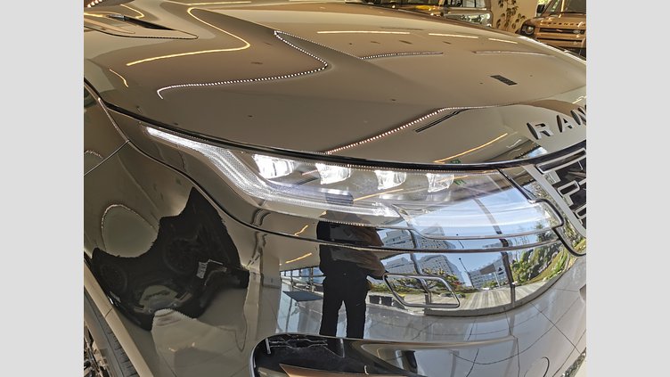 2024 認定中古車 Land Rover Range Rover Evoque サントリーニブラック プラグインハイブリッド（ガソリン） Standard Wheelbase DYNAMIC HSE
