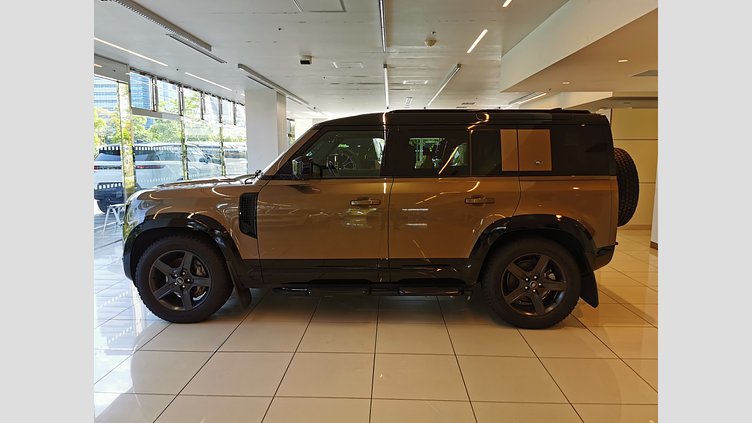 2021 認定中古車 Land Rover Defender 110 ゴンドワナストーン D300 AWD（AT） X-DYNAMIC SE