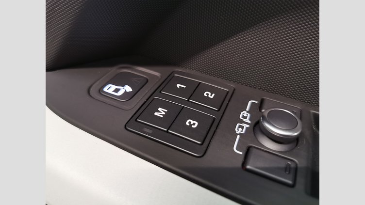 2021 認定中古車 Land Rover Defender 110 ゴンドワナストーン D300 AWD（AT） X-DYNAMIC SE