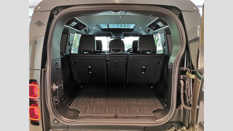 2021 認定中古車 Land Rover Defender 110 ゴンドワナストーン D300 AWD（AT） X-DYNAMIC SE