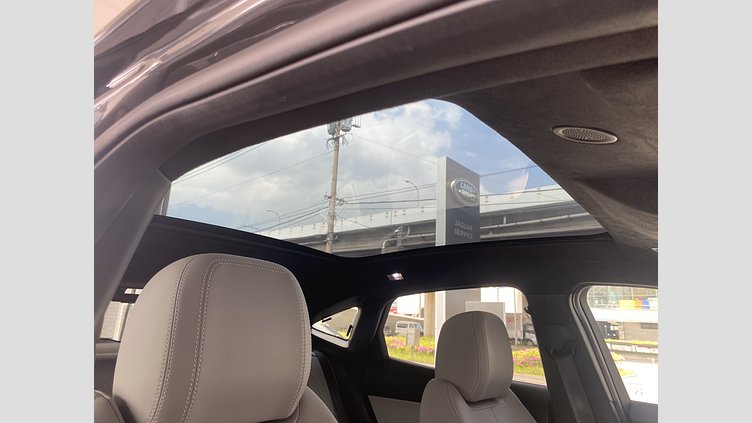 2023 認定中古車 Jaguar E-Pace カルパチアングレイ P300e AWD（オートマチック） R-DYNAMICブラックエディション