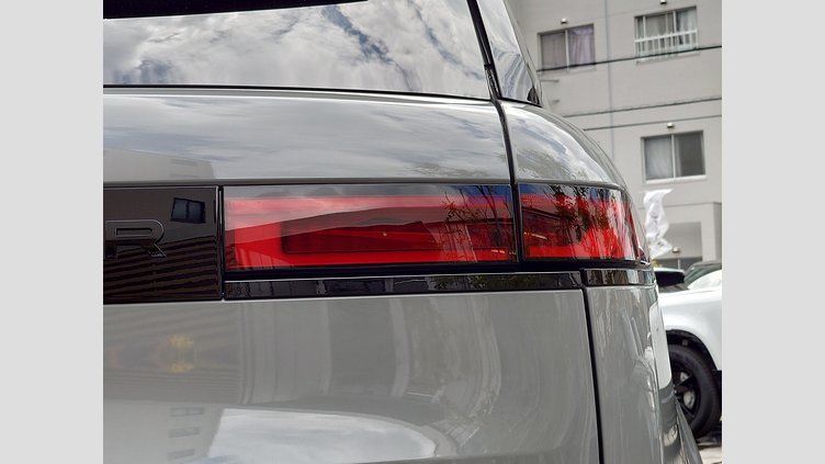 2024 認定中古車 Land Rover Range Rover Sport マールグレイ - グロスフィニッシュ P635マイルドハイブリッド スタンダードホイールベース SV Edition Two
