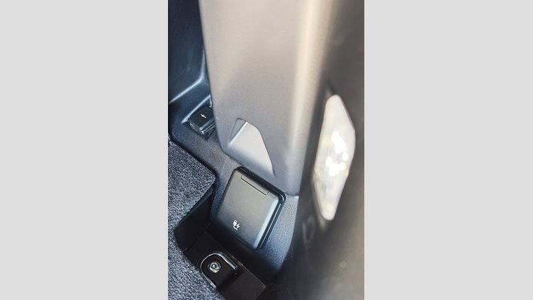 2025 Approved Land Rover Defender 130 Carpathian Grey D300 Diesel MHEV X-Dynamic HSE