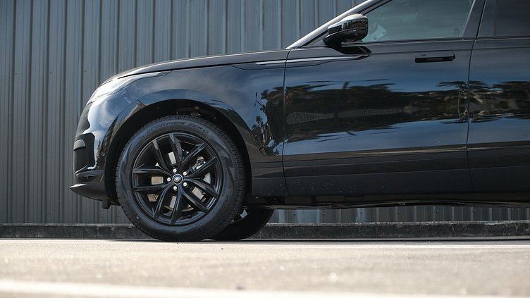 2025 Approved Land Rover Range Rover Velar Santorini Black P250 S
