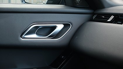 Range Rover Velar 14
