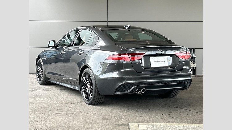 2021 認定中古車 Jaguar XE カルパチアングレー D200 AWD（オートマチック）MHEV 4 door Saloon R-DYNAMIC S