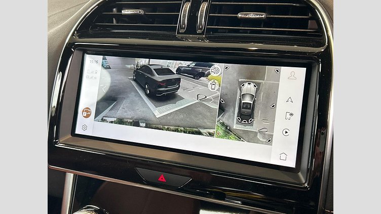 2021 認定中古車 Jaguar XE カルパチアングレー D200 AWD（オートマチック）MHEV 4 door Saloon R-DYNAMIC S