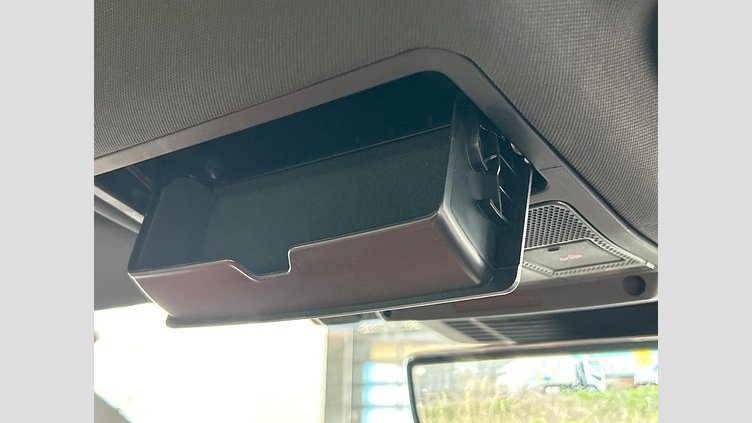 2021 認定中古車 Jaguar XE カルパチアングレー D200 AWD（オートマチック）MHEV 4 door Saloon R-DYNAMIC S