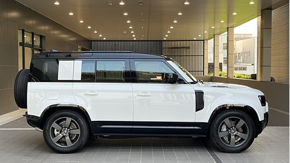 Defender 110 4