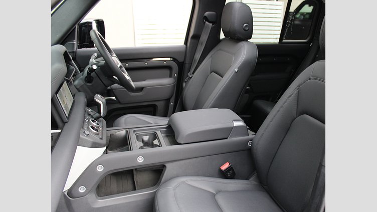 2023 認定中古車 Land Rover Defender 110 サントリーニブラック D300 AWD（AT） S