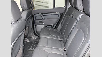 Defender 110 9