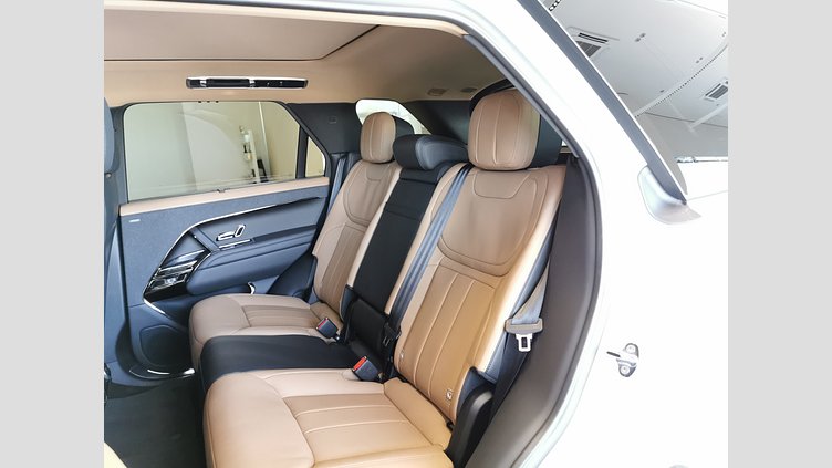 2024 認定中古車 Land Rover Range Rover Sport フジホワイト D300マイルドハイブリッド スタンダードホイールベース Autobiography