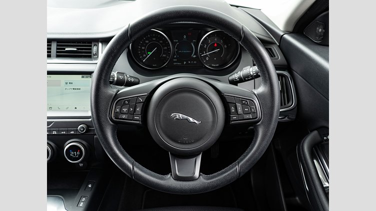 2018 認定中古車 Jaguar E-Pace ユーロン ホワイト P250 オートマチック全輪駆動 S　P250