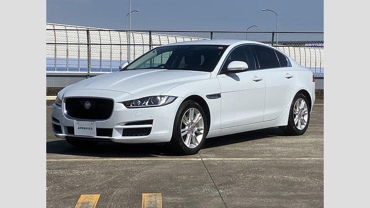 2018 認定中古車 Jaguar XE Yulong White 2.0 litre i4D Diesel PRESTIGE AWD