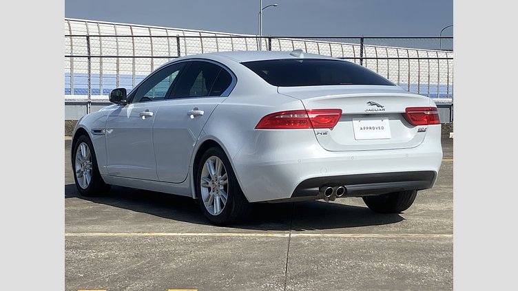 2018 認定中古車 Jaguar XE Yulong White 2.0 litre i4D Diesel PRESTIGE AWD