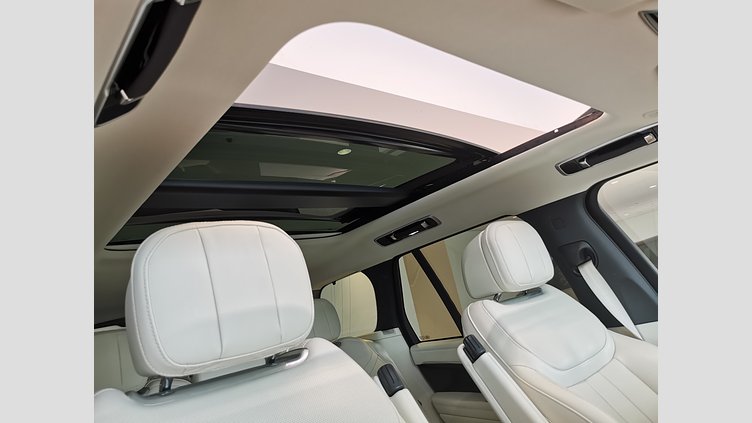 2024 認定中古車 Land Rover Range Rover Eiger Grey 3.0L　PHEV HSE　P550e　SWB