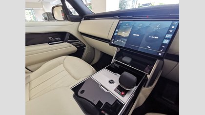 Range Rover 47
