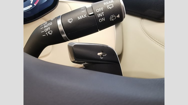 2024 認定中古車 Land Rover Range Rover Eiger Grey 3.0L　PHEV HSE　P550e　SWB