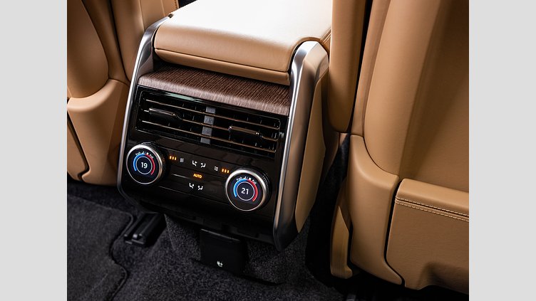 2024 認定中古車 Land Rover Range Rover カルパチアングレイ D350 AWD MHEV（AT） Autobiography　D350　SWB