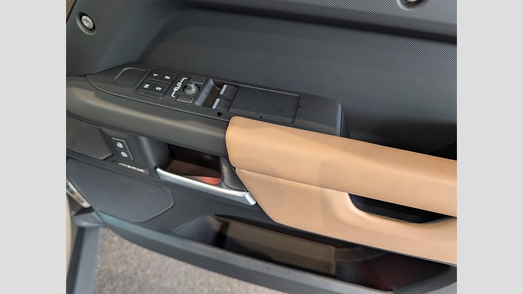 2025 認定中古車 Land Rover Defender 90 ゴンドワナストーン D350 ディーゼルマイルドハイブリッド X-Dynamic HSE