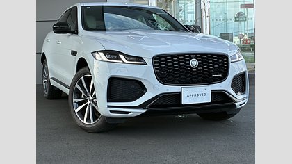 F-Pace 9