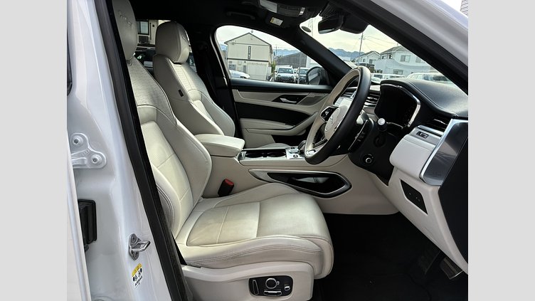 2023 認定中古車 Jaguar F-Pace フジホワイト D204 AWD（オートマチック）MHEV R-DYNAMIC SE