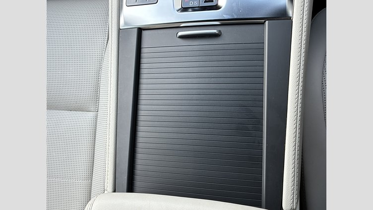 2023 認定中古車 Jaguar F-Pace フジホワイト D204 AWD（オートマチック）MHEV R-DYNAMIC SE