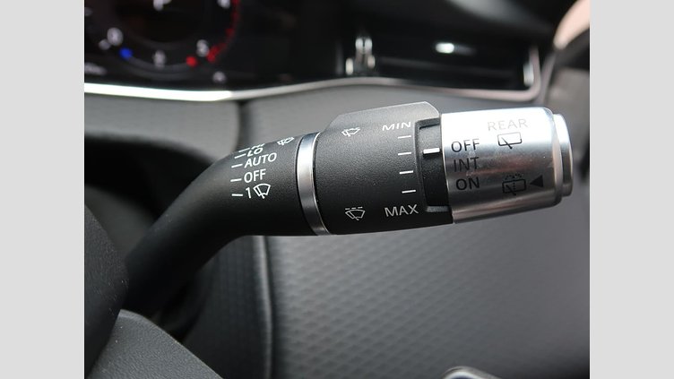 2019 認定中古車 Land Rover Range Rover Evoque フジホワイト D180 R-DYNAMIC S