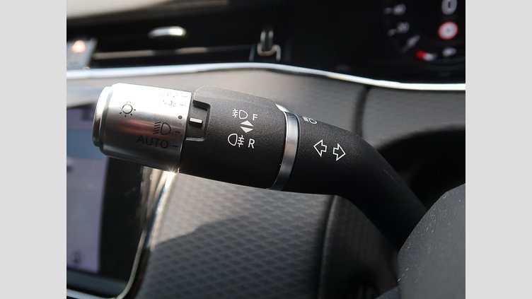 2019 認定中古車 Land Rover Range Rover Evoque フジホワイト D180 R-DYNAMIC S