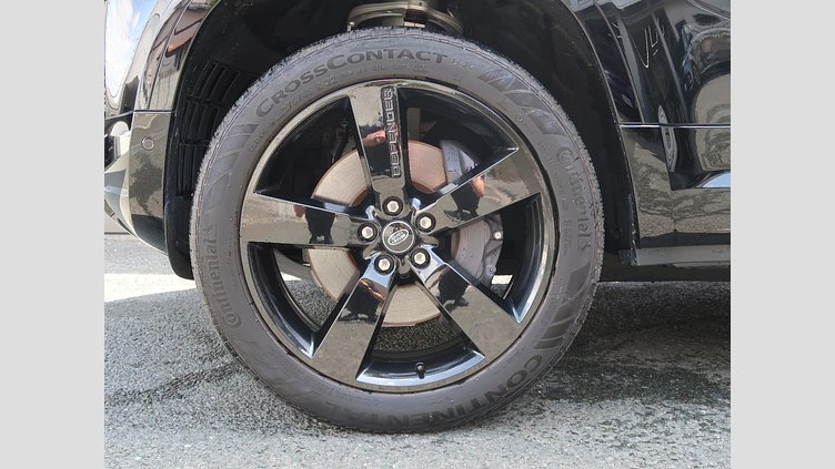 2023 認定中古車 Land Rover Defender 110 サントリーニブラック D300 AWD（AT） X-DYNAMIC HSE