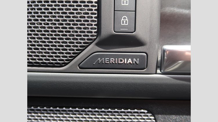 2023 認定中古車 Land Rover Defender 110 サントリーニブラック D300 AWD（AT） X-DYNAMIC HSE