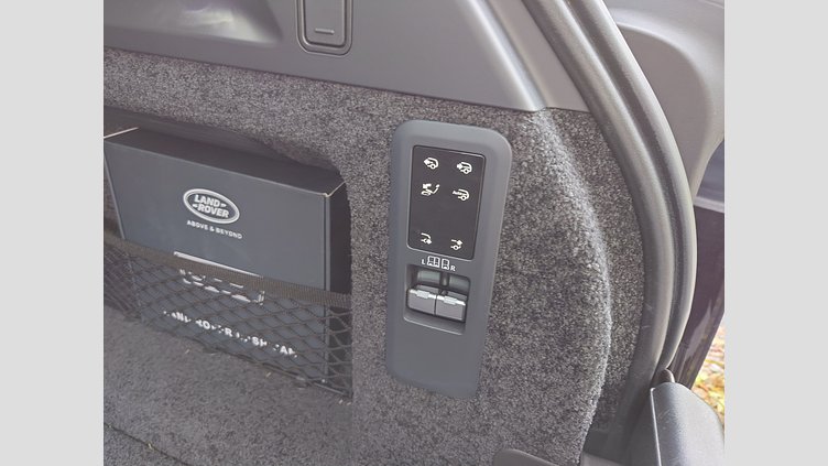 2025 認定中古車 Land Rover Range Rover シャラントグレイ P550 AWD PHEV（AT） スタンダードホイールベース Autobiography