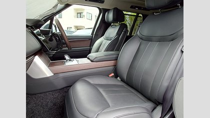 Range Rover 37