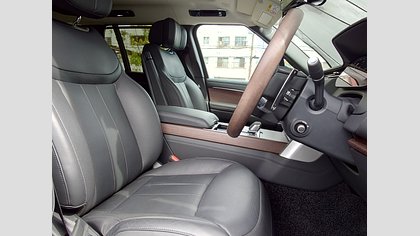 Range Rover 33