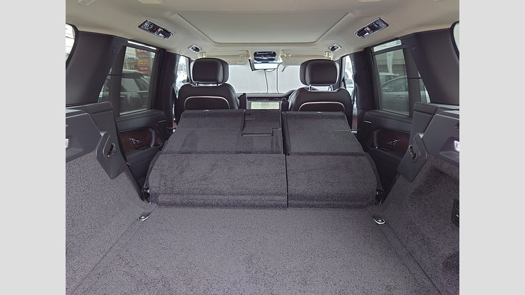 2025 認定中古車 Land Rover Range Rover シャラントグレイ P550 AWD PHEV（AT） スタンダードホイールベース Autobiography