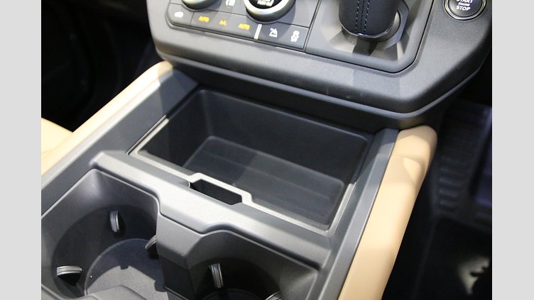 2025 認定中古車 Land Rover Defender 90 サントリーニブラック D350 ディーゼルマイルドハイブリッド X-Dynamic HSE