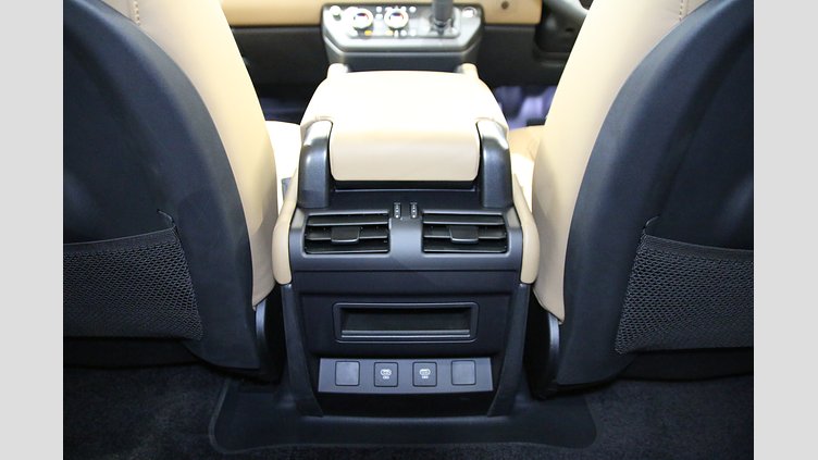 2025 認定中古車 Land Rover Defender 90 サントリーニブラック D350 ディーゼルマイルドハイブリッド X-Dynamic HSE