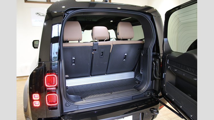 2025 認定中古車 Land Rover Defender 90 サントリーニブラック D350 ディーゼルマイルドハイブリッド X-Dynamic HSE