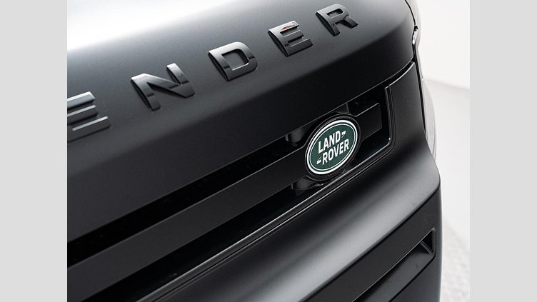 2023 認定中古車 Land Rover Defender 110 サントリーニブラック D300 AWD（AT） X-DYNAMIC HSE