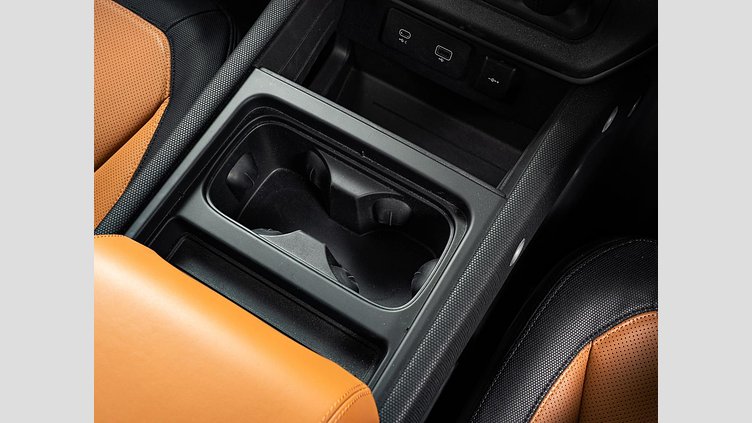 2023 認定中古車 Land Rover Defender 110 サントリーニブラック D300 AWD（AT） X-DYNAMIC HSE