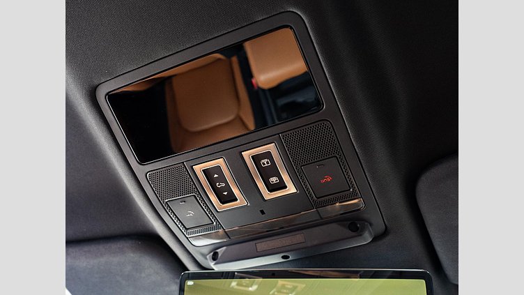 2023 認定中古車 Land Rover Defender 110 サントリーニブラック D300 AWD（AT） X-DYNAMIC HSE