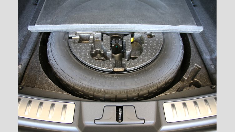 2019 認定中古車 Land Rover Range Rover Evoque サントリーニブラック P250 R-DYNAMIC S