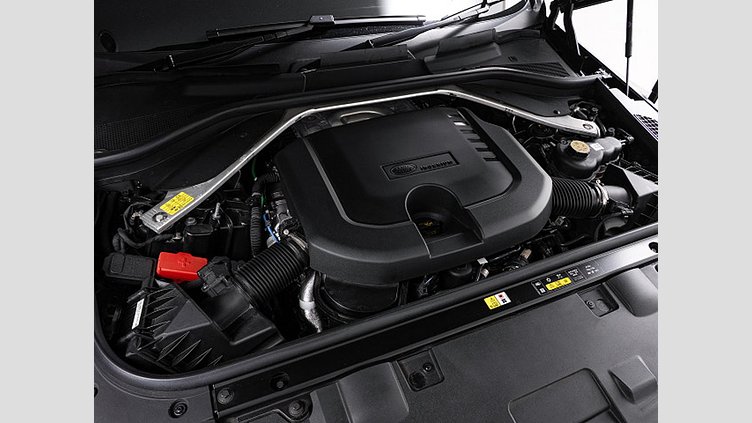 2023 認定中古車 Land Rover Range Rover Sport サントリーニブラック 3.0リッター6気筒300PSターボチャージドディーゼルMHEV（オートマチック） DYNAMIC SE