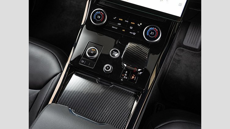 2023 認定中古車 Land Rover Range Rover Sport サントリーニブラック 3.0リッター6気筒300PSターボチャージドディーゼルMHEV（オートマチック） DYNAMIC SE