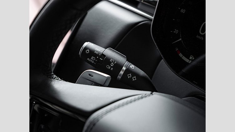 2023 認定中古車 Land Rover Range Rover Sport サントリーニブラック 3.0リッター6気筒300PSターボチャージドディーゼルMHEV（オートマチック） DYNAMIC SE